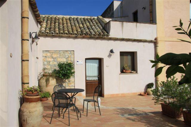 Agriturismo Baglio Donna Santa Dattilo Exterior photo